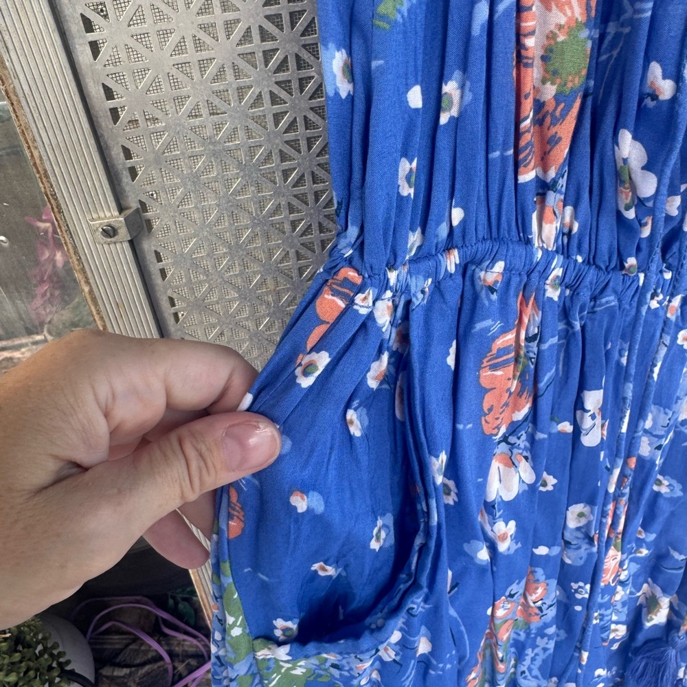 Isla Bay Blue Floral V-Neck Maxi Dress with Pockets! - Picture 3 of 4